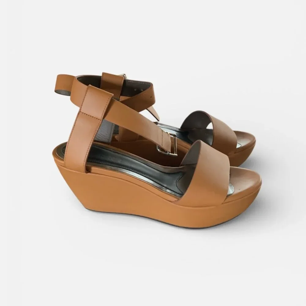 Marni Strappy Sandal, Camel color, Size 39 - Picture 3 of 9